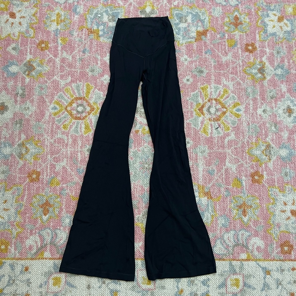 american eagle cross over flare leggings size S